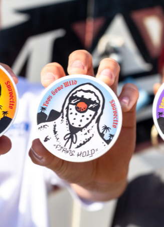 Suavecito x Foos Gone Wild LTD Firme Hold Pomade to limitowana pomada do włosów o bardzo mocnym utrwaleniu, stworzona we współpracy z legendarnym profilem Foos Gone Wild.